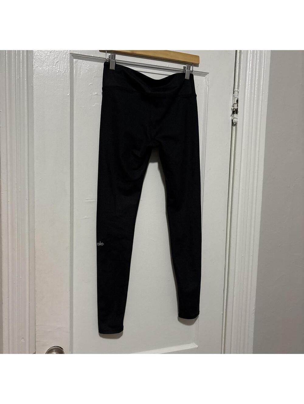 Alo Yoga Women's Black Legging